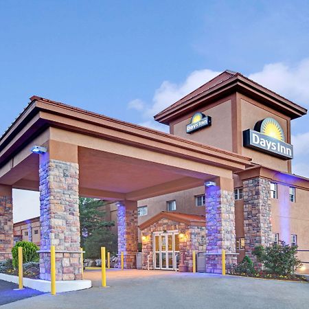 Days Inn By Wyndham Ridgefield Nj Екстериор снимка